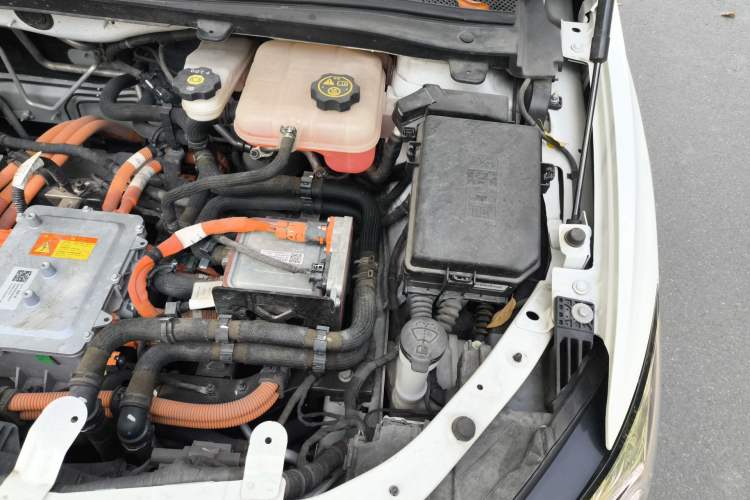 Used Buick Velite 6 2022 Connected & Shared PLUS Engine Bay Left