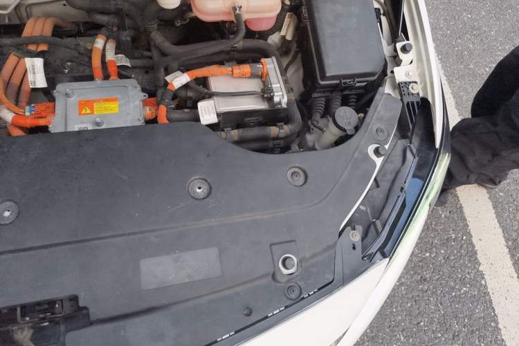 Used Buick Velite 6 2022 Connected Intelligence PLUS Version Engine Bay Left