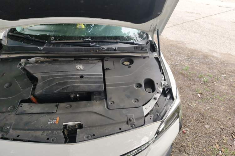 Used Buick Velite 6 2022 Plug-in Hybrid Connected Smart Edition Engine Bay Left