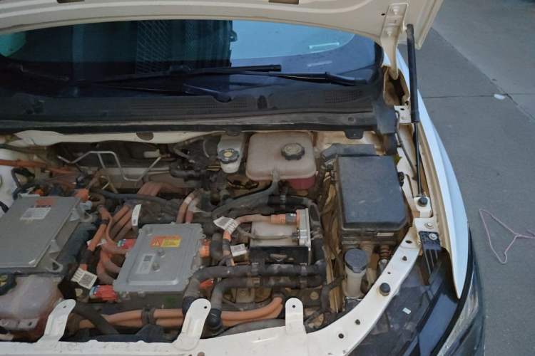 Used Buick Velite 6 2022 Connected & Shared PLUS Engine Bay Left