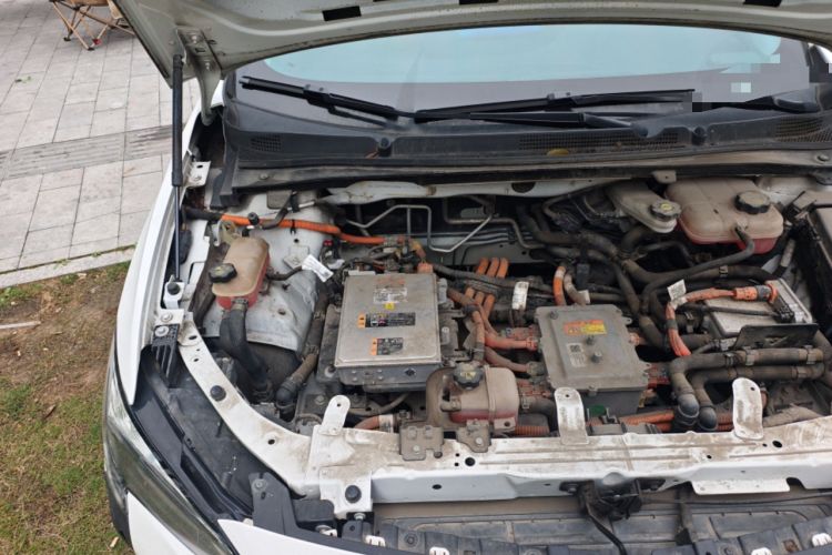 Used Buick Velite 6 2022 Connected & Shared PLUS Engine Bay Right