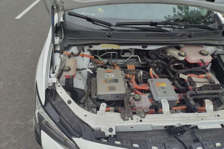 Used Buick Velite 6 2022 Connected & Shared PLUS Engine Bay Right