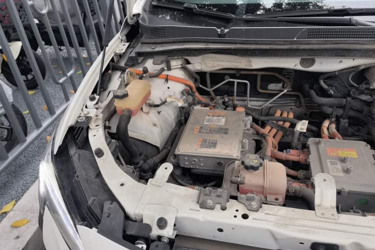Used Buick Velite 6 2022 Connected & Shared PLUS Engine Bay Right