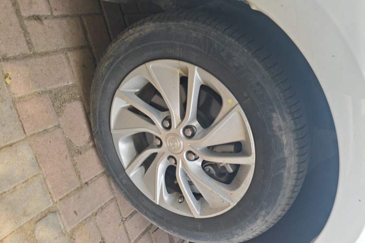 Used Buick Velite 6 2022 Plug-in Hybrid Connected Fashion Model Exterior 1