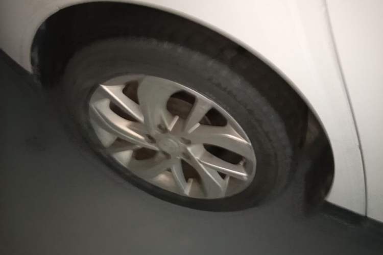 Used Buick Velite 6 2022 Connected & Shared PLUS Exterior 5