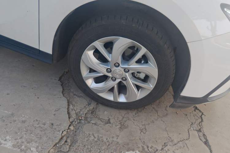 Used Buick Velite 6 2022 Connected & Shared PLUS Exterior 7