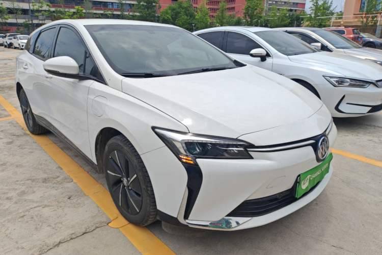 Used Buick Velite 6 2022 Connected Fashion PLUS Front Right 45 Deg