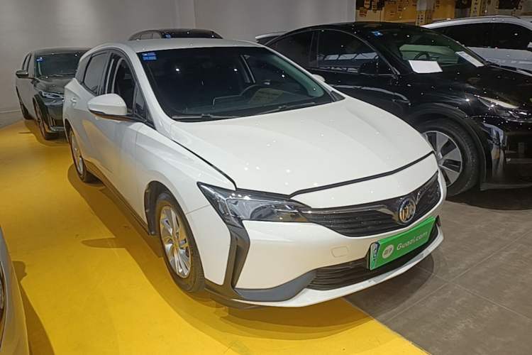 Used Buick Velite 6 2022 Plug-in Hybrid Connected Fashion Model Front Right 45 Deg