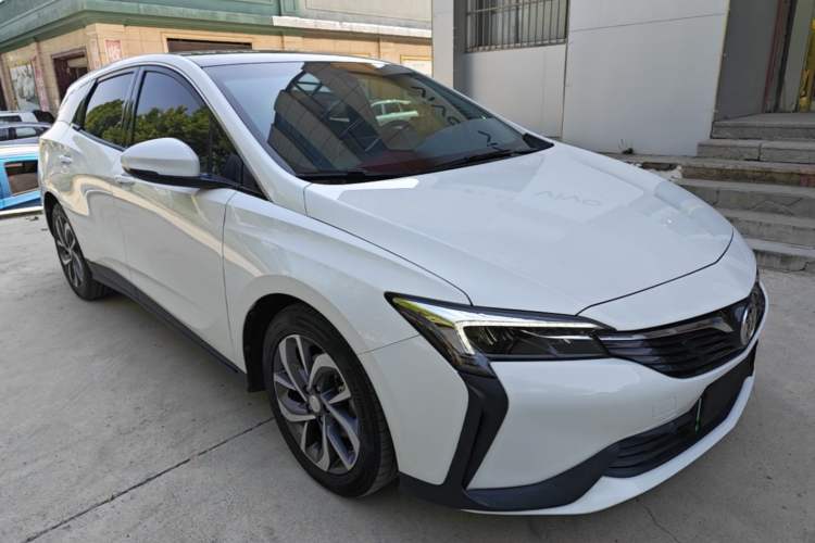 Used Buick Velite 6 2022 Plug-in Hybrid Connected Smart Edition Front Right 45 Deg