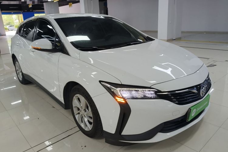Used Buick Velite 6 2022 Plug-in Hybrid Connected Fashion Model Front Right 45 Deg