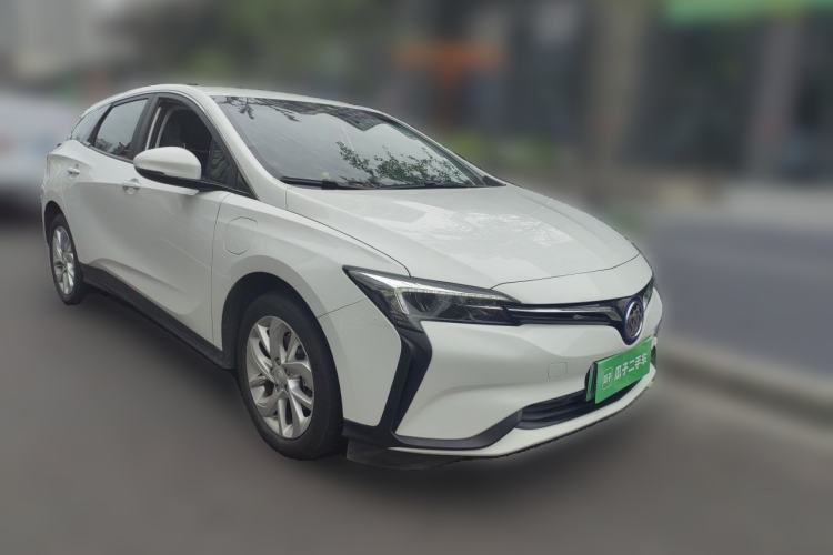Used Buick Velite 6 2022 Connected & Shared PLUS Front Right 45 Deg