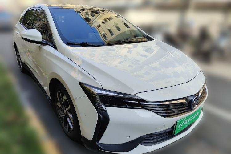 Used Buick Velite 6 2022 Plug-in Hybrid Connected Smart Model Front Right 45 Deg
