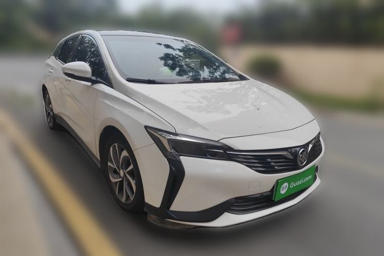 Used Buick Velite 6 2022 Plug-in Hybrid Connected Smart Edition Front Right 45 Deg