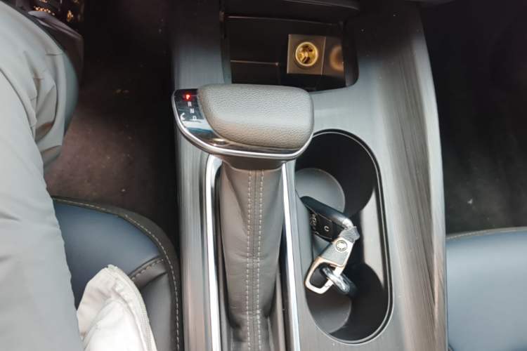 Used Buick Velite 6 2022 Connected & Shared PLUS Gear Lever