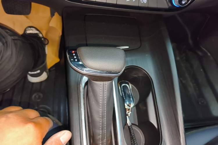 Used Buick Velite 6 2022 Connected & Shared PLUS Gear Lever