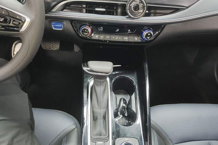 Used Buick Velite 6 2022 Connected Intelligence PLUS Version Gear Lever