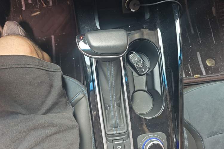 Used Buick Velite 6 2022 Connected Intelligence PLUS Version Gear Lever