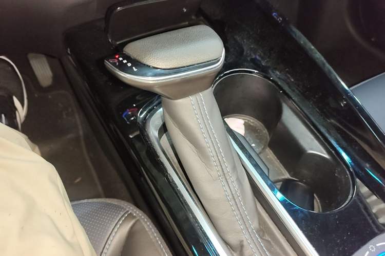 Used Buick Velite 6 2022 Plug-in Hybrid Connected Smart Edition Gear Lever
