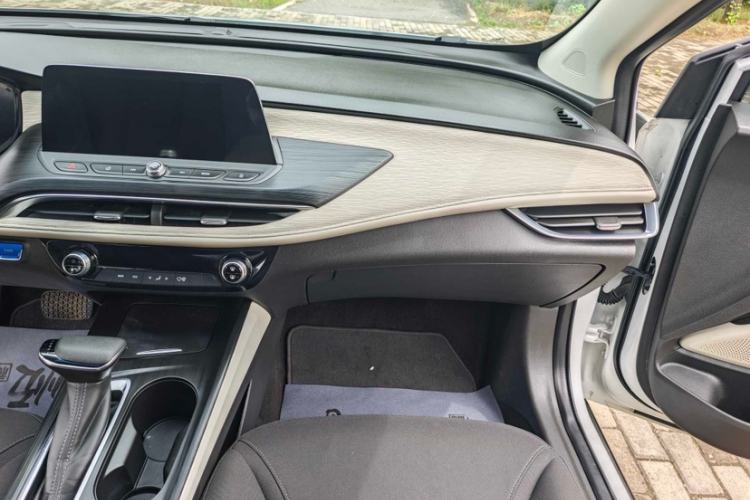 Used Buick Velite 6 2022 Plug-in Hybrid Connected Fashion Model Interior 2