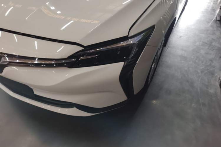 Used Buick Velite 6 2022 Connected & Shared PLUS Left Front Headlight