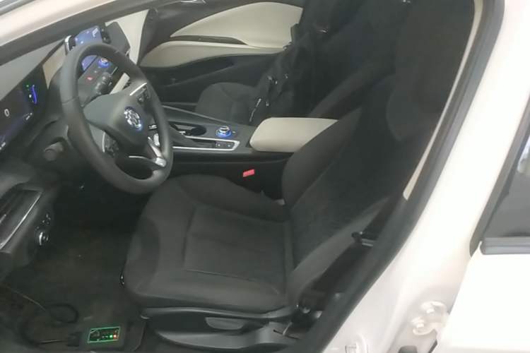 Used Buick Velite 6 2022 Plug-in Hybrid Connected Fashion Model Left Front Seat