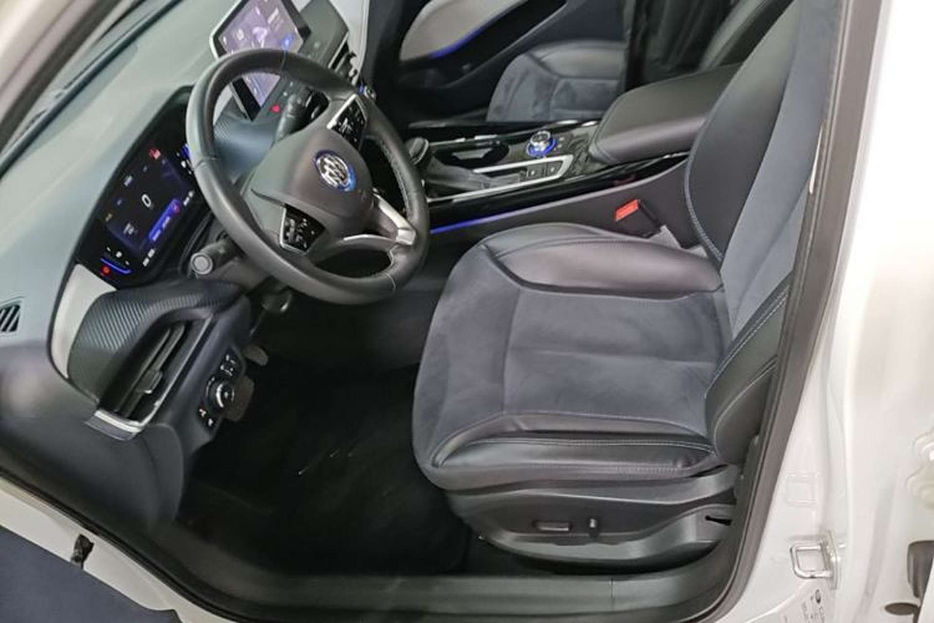 Used Buick Velite 6 2022 Plug-in Hybrid Connected Smart Model Left Front Seat