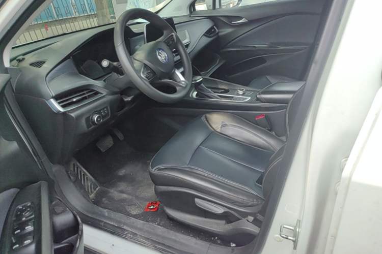 Used Buick Velite 6  Left Front Seat