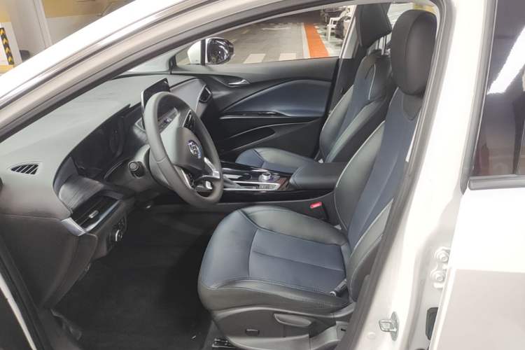 Used Buick Velite 6 2022 Connected Intelligence PLUS Version Left Front Seat