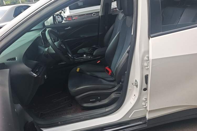 Used Buick Velite 6 2022 Connected Intelligence PLUS Version Left Front Seat