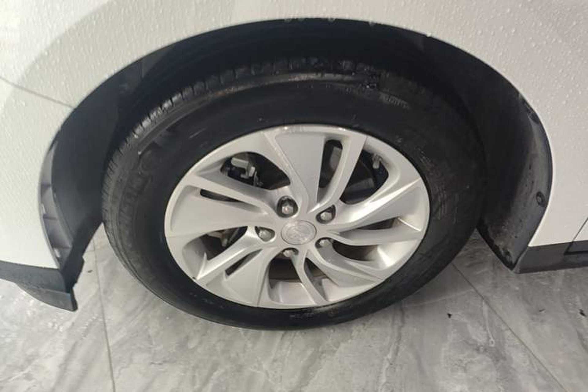 Used Buick Velite 6 2022 Plug-in Hybrid Connected Fashion Model Left Front Wheel Hub