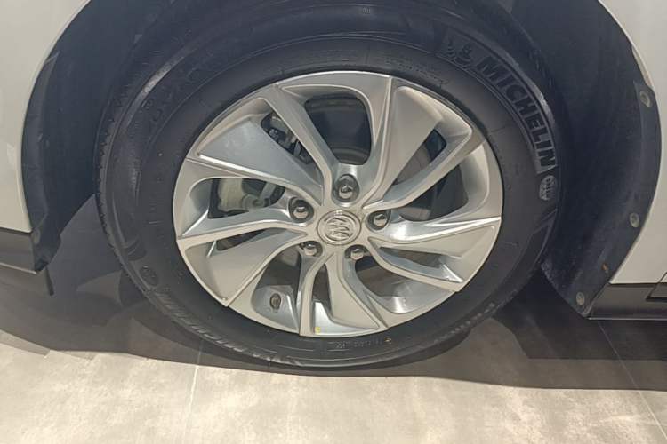 Used Buick Velite 6 2022 Plug-in Hybrid Connected Fashion Model Left Front Wheel Hub