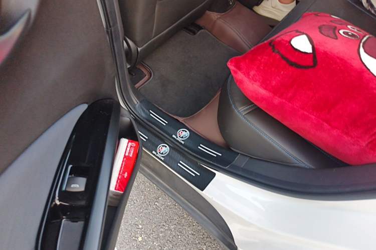 Used Buick Velite 6 2022 Plug-in Hybrid Connected Smart Edition Left Rear Seat