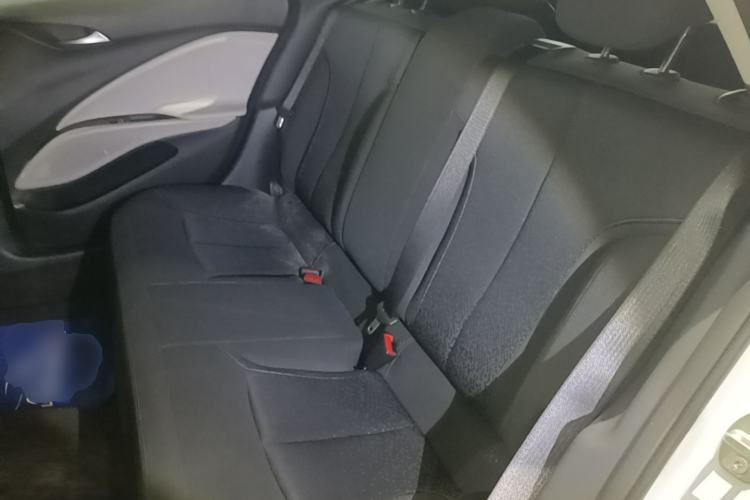 Used Buick Velite 6 2022 Plug-in Hybrid Connected Fashion Model Left Rear Seat