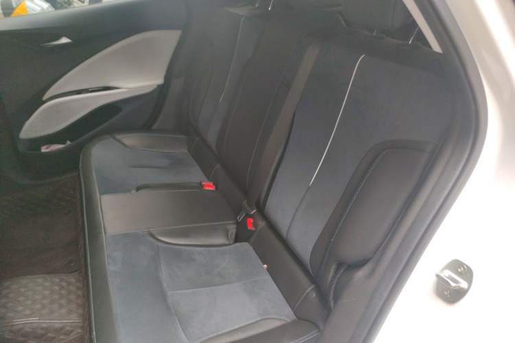 Used Buick Velite 6 2022 Plug-in Hybrid Connected Smart Model Left Rear Seat