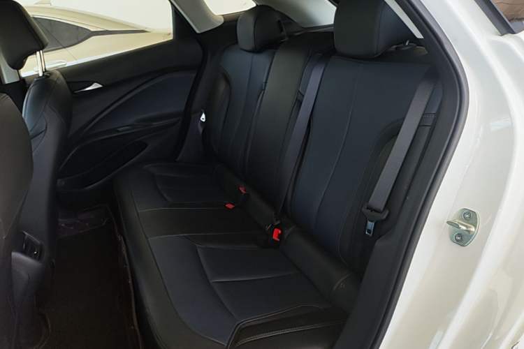 Used Buick Velite 6 2022 Connected & Shared PLUS Left Rear Seat