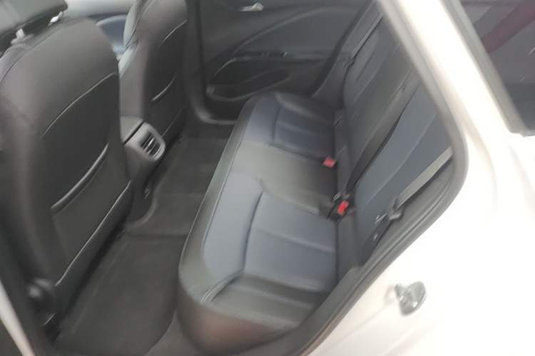 Used Buick Velite 6 2022 Connected Intelligence PLUS Version Left Rear Seat
