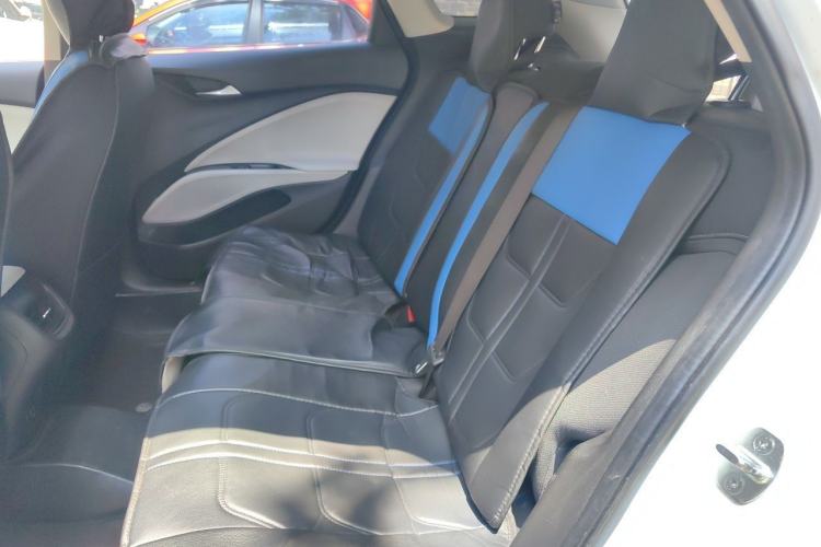 Used Buick Velite 6 2022 Plug-in Hybrid Connected Fashion Model Left Rear Seat