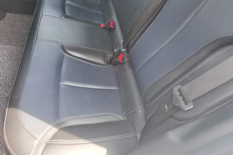 Used Buick Velite 6 2022 Plug-in Hybrid Connected & Shared Model Left Rear Seat