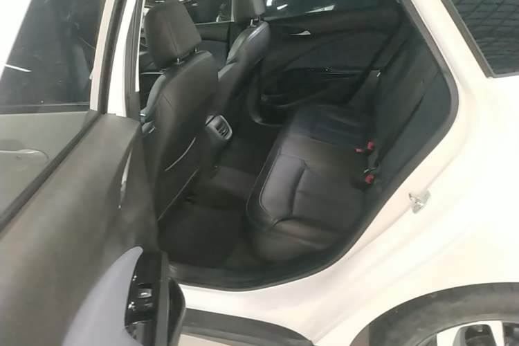 Used Buick Velite 6 2022 Plug-in Hybrid Connected Smart Edition Left Rear Seat