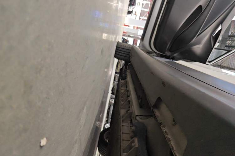 Used Buick Velite 6 2022 Connected & Shared PLUS Left Side Sill