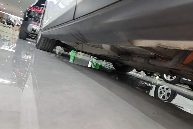 Used Buick Velite 6 2022 Plug-in Hybrid Connected Smart Model Left Side Sill
