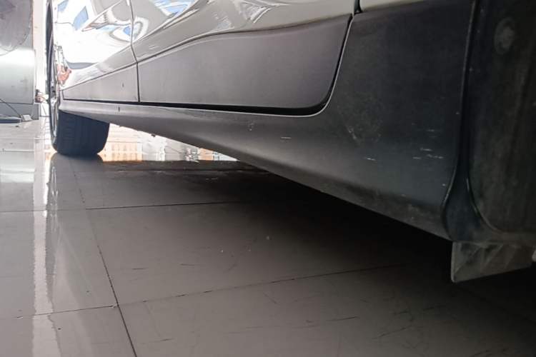 Used Buick Velite 6 2022 Connected & Shared PLUS Left Side Sill