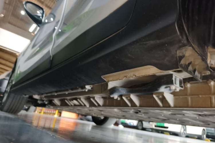 Used Buick Velite 6 2022 Connected & Shared PLUS Left Side Sill