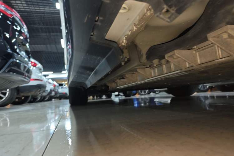 Used Buick Velite 6 2022 Connected Smart PLUS Left Side Sill