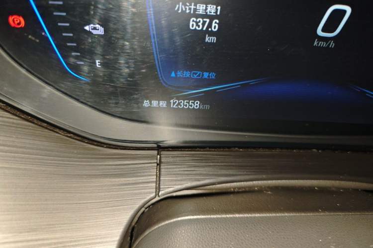 Used Buick Velite 6 2022 Plug-in Hybrid Connected Fashion Model Odometer Close Up