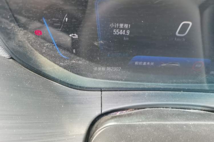 Used Buick Velite 6 2022 Plug-in Hybrid Connected & Shared Model Odometer Close Up