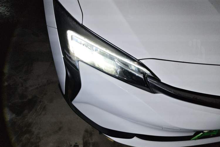 Used Buick Velite 6 2022 Connected & Shared PLUS Right Front Headlight