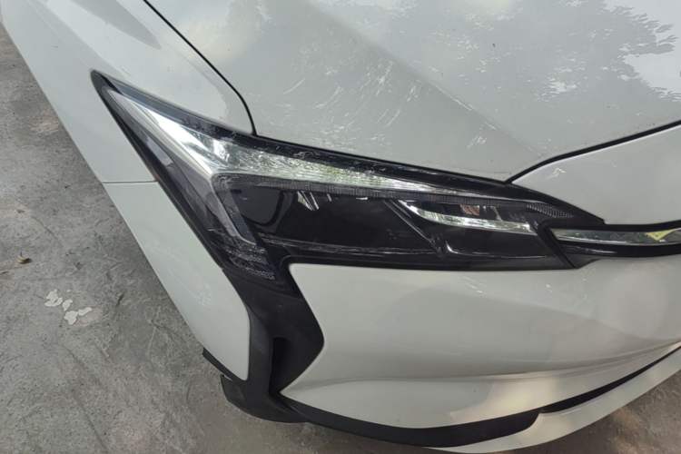 Used Buick Velite 6  Right Front Headlight