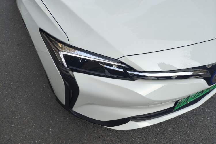 Used Buick Velite 6 2022 Connected Fashion PLUS Right Front Headlight