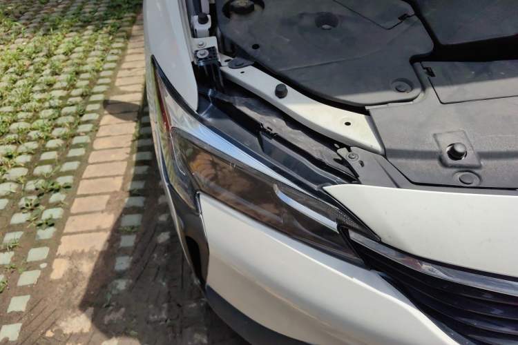 Used Buick Velite 6 2022 Plug-in Hybrid Connected Fashion Model Right Front Headlight
